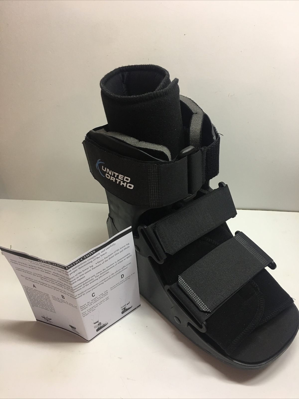 United Ortho USA14013 Short Cam Walker Fracture Boot, Small, Black New