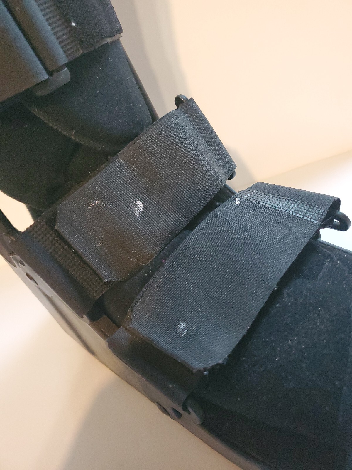 MD Standard Walking Boot Adult Size Medium Walker Brace Men 7-10 Women 8–11