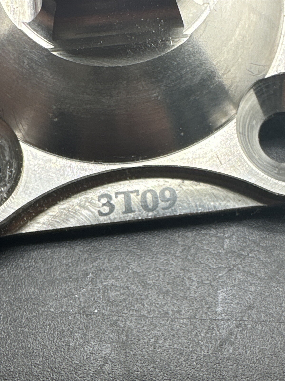Medex Titanium, Prosthetic Four Hole Pyramid Plate With Screws