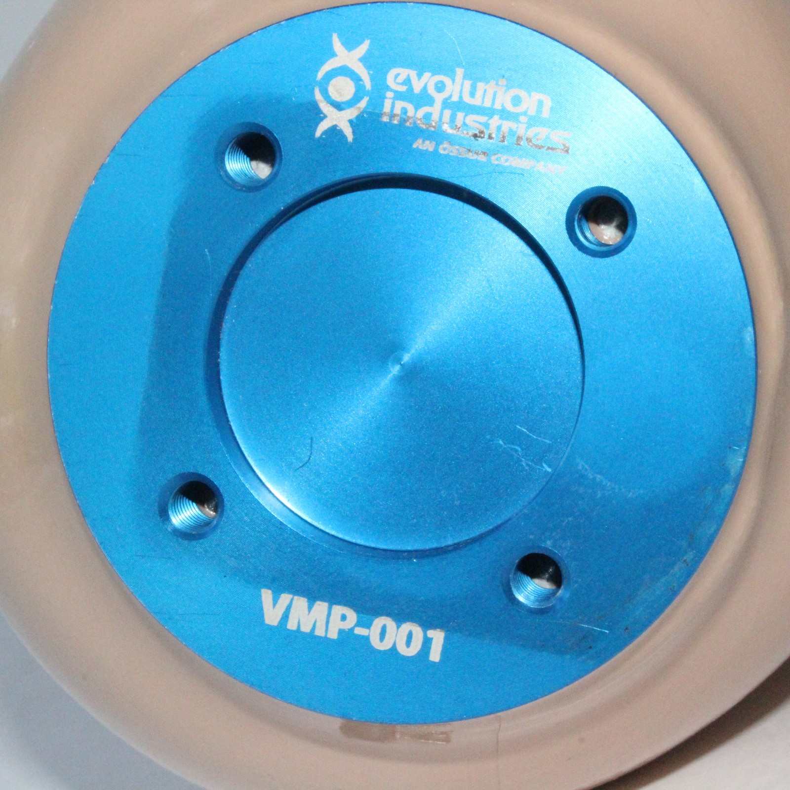 BELOW-KNEE PROSTHETIC SOCKET w/ EVOLUTION VMP-001 DISTAL BASE + VACUUM VALVE