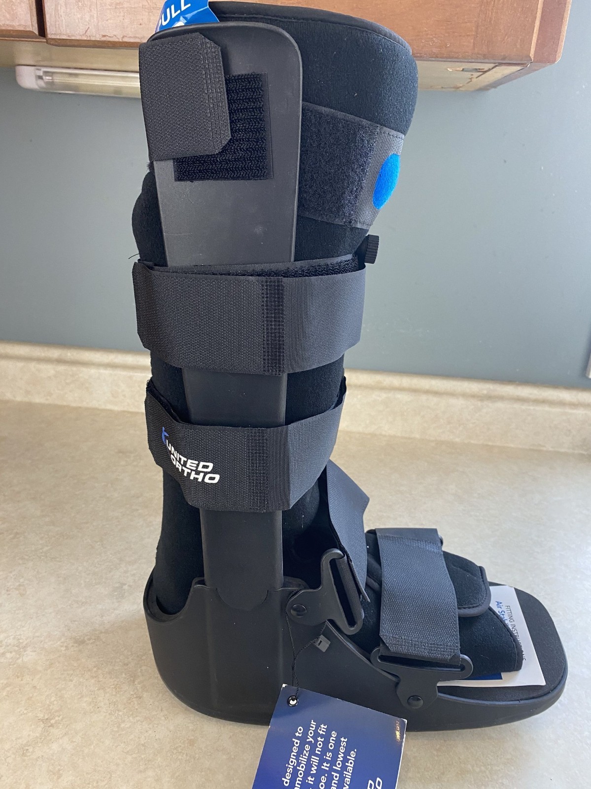 United Ortho Air Cam Walker Fracture Boot (by United Surgical), Medium
