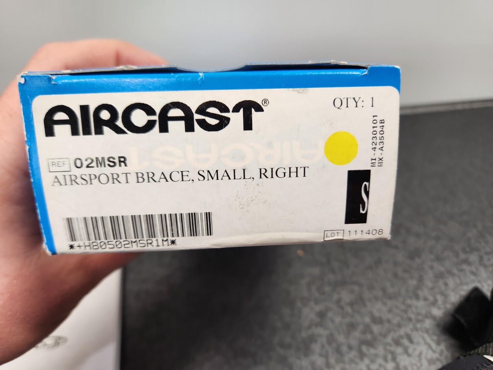 Aircast AirSport Right Ankle Support Brace Small, Black Ankle Sprain ~ Brand New