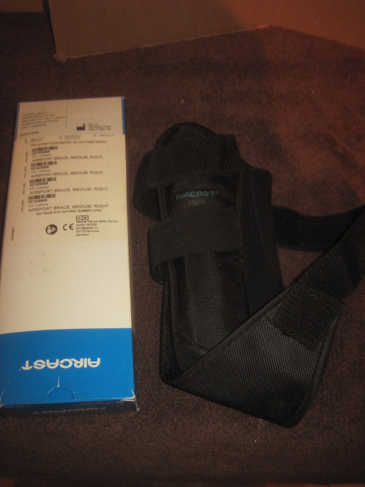 AIRCAST 02MMR – Airsport Ankle Brace, Size Medium, Right Foot, Looks unused