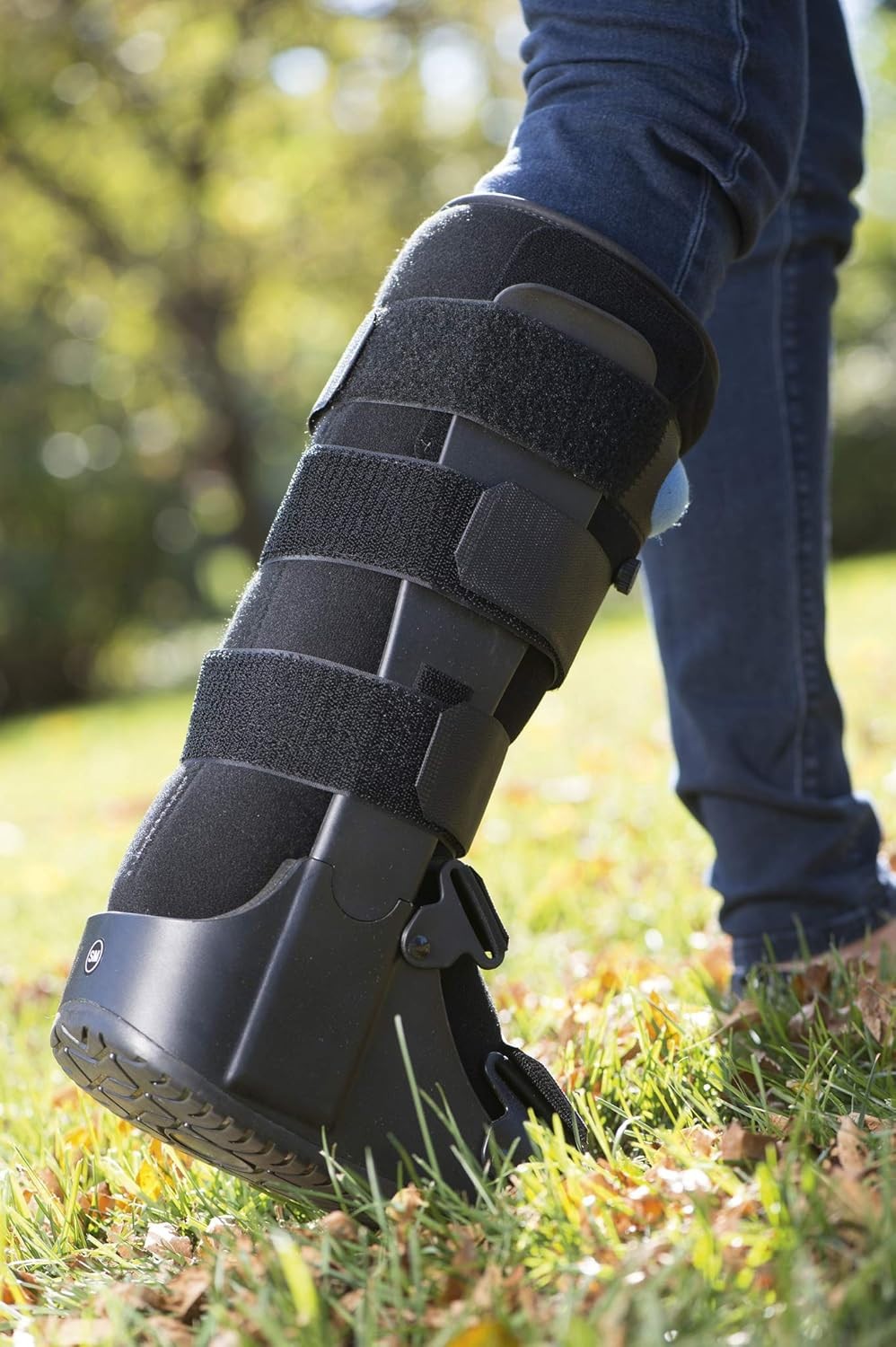 Walker Fracture Boot, Medium, Black United Ortho USA14105 Air Cam