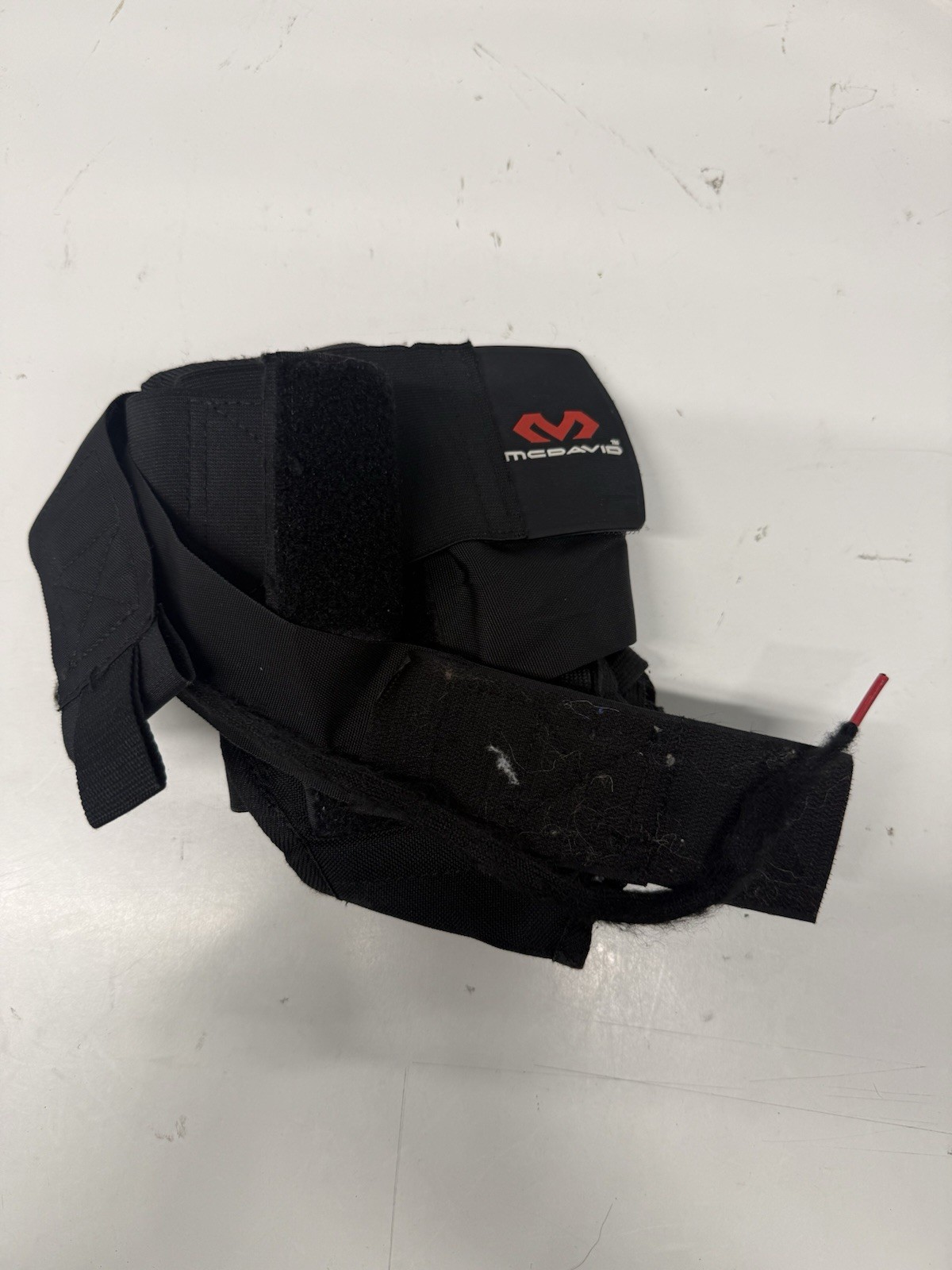 MCDAVID ANKLE BRACE w/ STRAPS **X SMALL** MD195