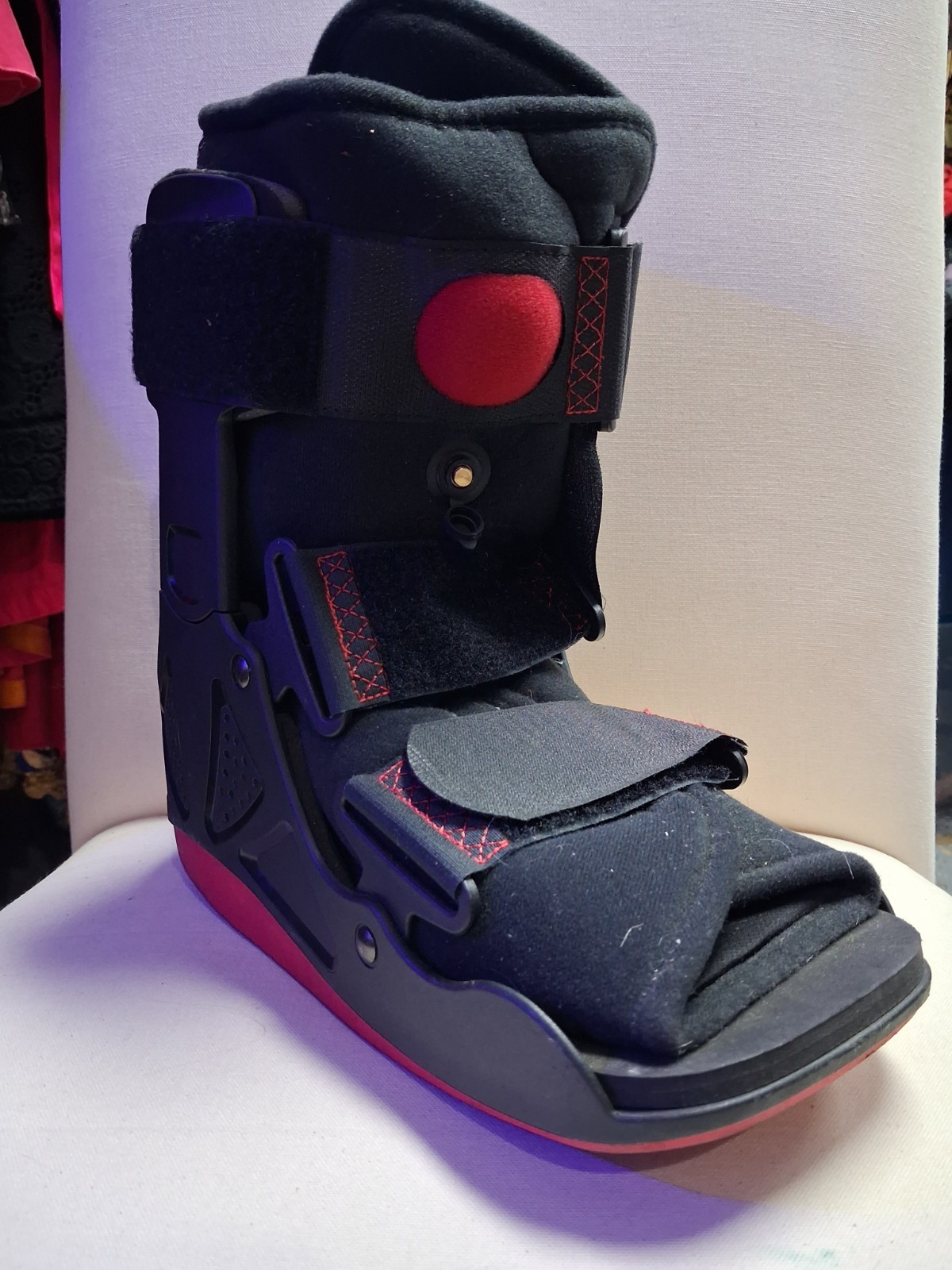 OVATION MEDICAL Gen 2 Short Walking Boot Pneumatic Pump Black Shockpod Size M