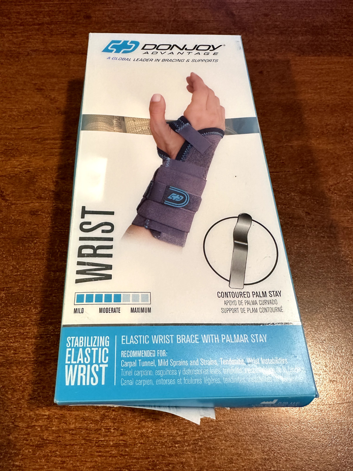 Donjoy Advantage Stabilizing Elastic Wrist with Palmer Stay