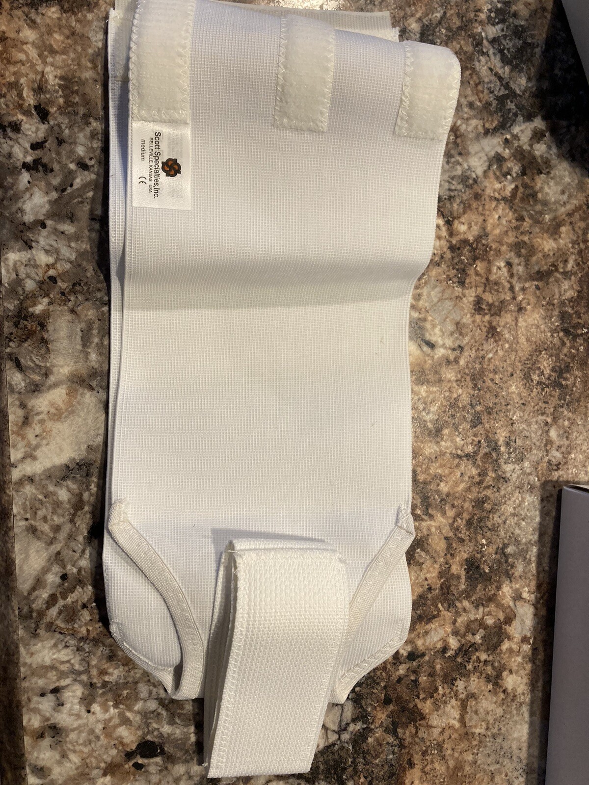 Scott Elastic Shoulder Immobilizer. Male. Medium. 2500-M