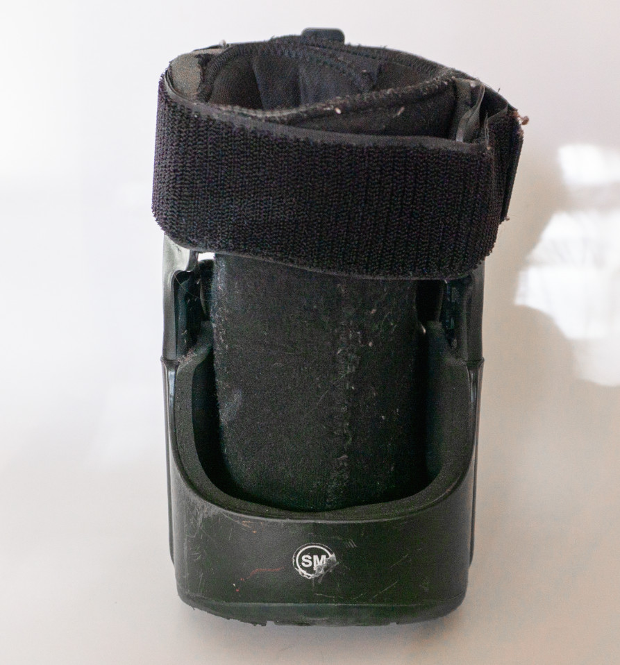 United Ortho USA14013 Short Cam Walker Fracture Boot Extra Small Medi Black Used