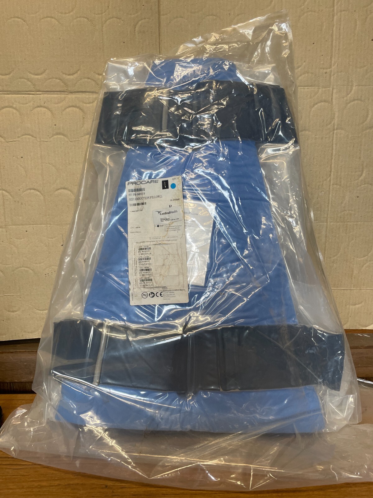 Procare 79-90177 Hip Abduction Foam Support Therapy Pillow Size Large *