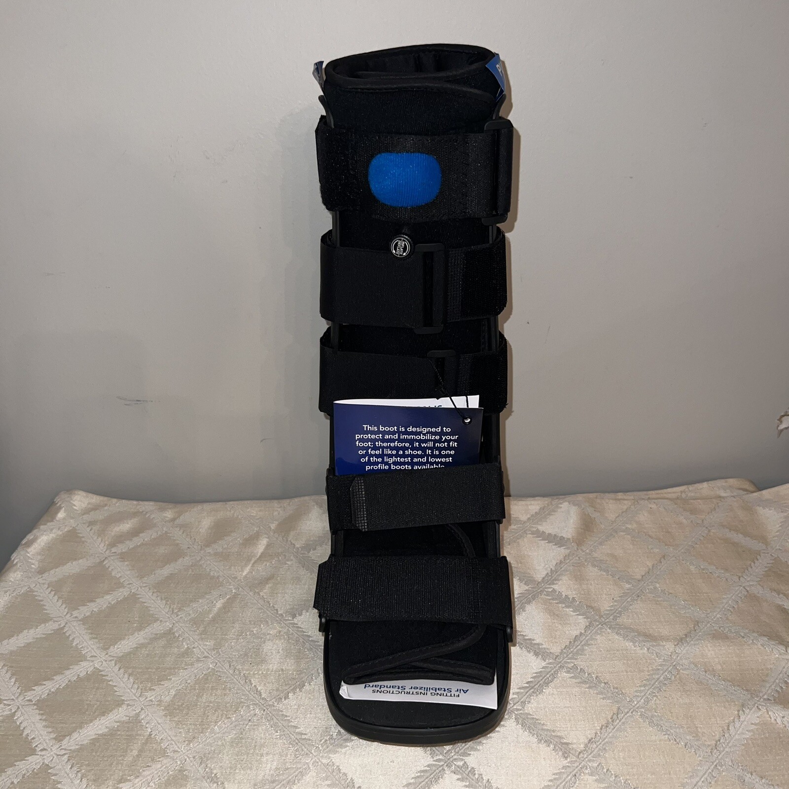 UNITED ORTHO Air Stabilizer Ankle Walker Fracture Boot ~ Size Small Unisex