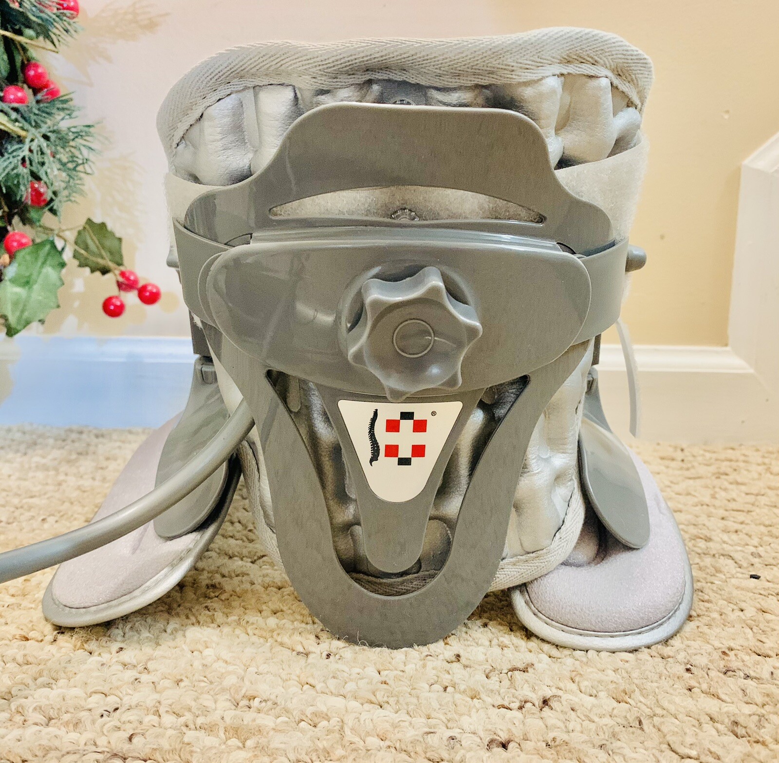 Air Collar Neck Traction Device Cervical Traction Device for Neck Pain- EUC!!