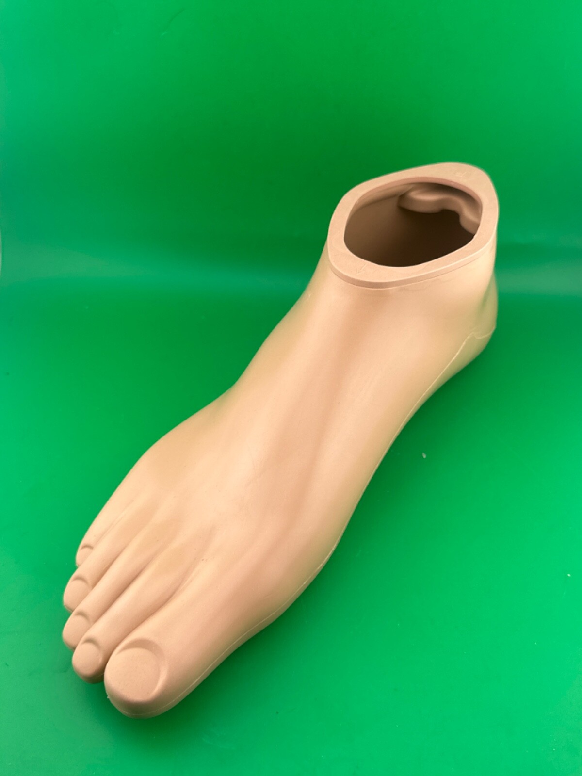 OTTOBOCK Otto Bock 1m10 prosthetic footshell foot shell. Right. Size 30cm