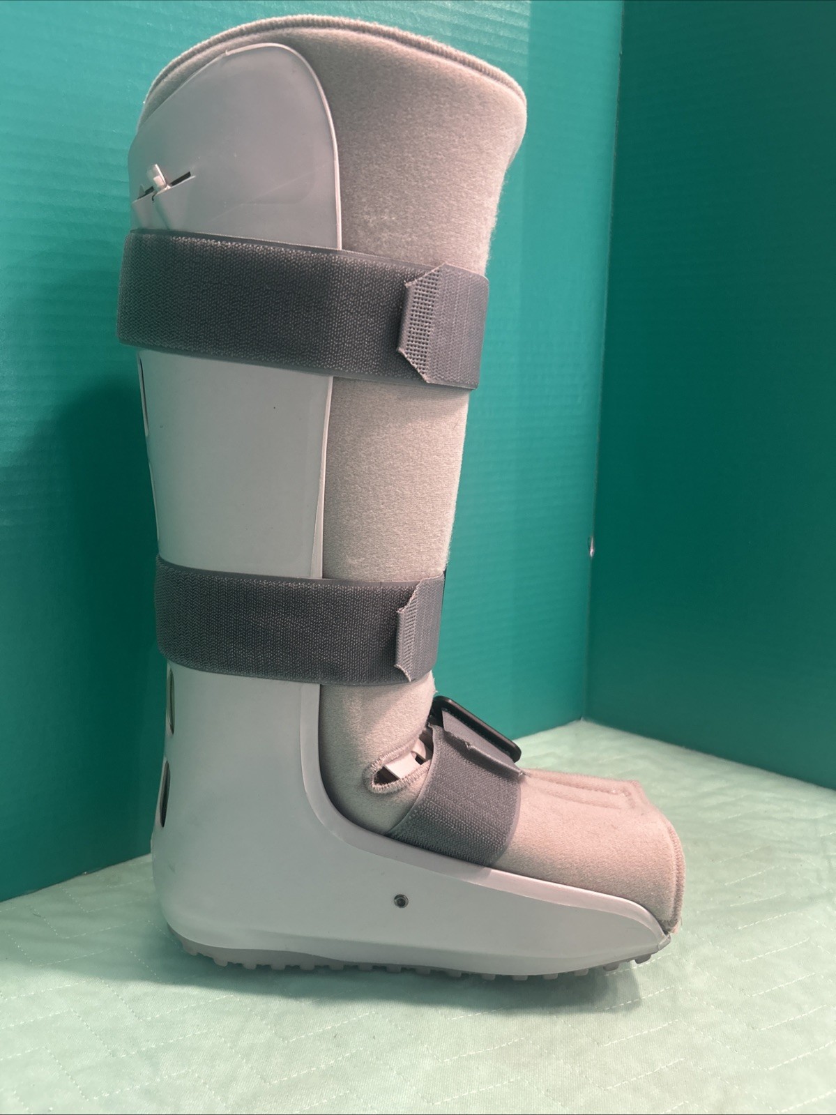 Aircast Foam Walker semi-Pneumatic Foot Leg Ankle Brace Walking Boot Medium GUC