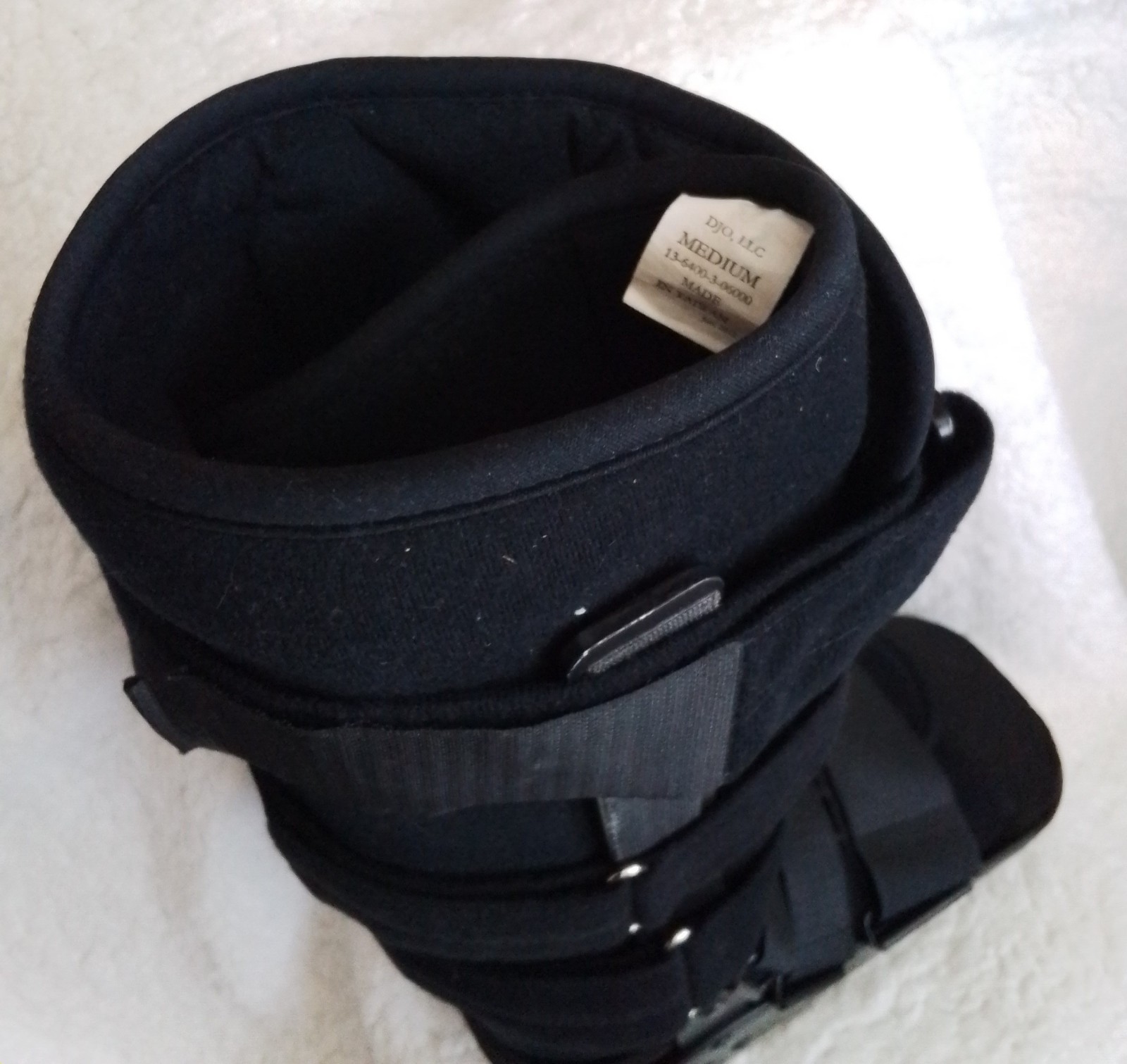 Maxtrax DJO, LLC. Air Walker Pneumatic Orthopedic Walking Boot Size Medium