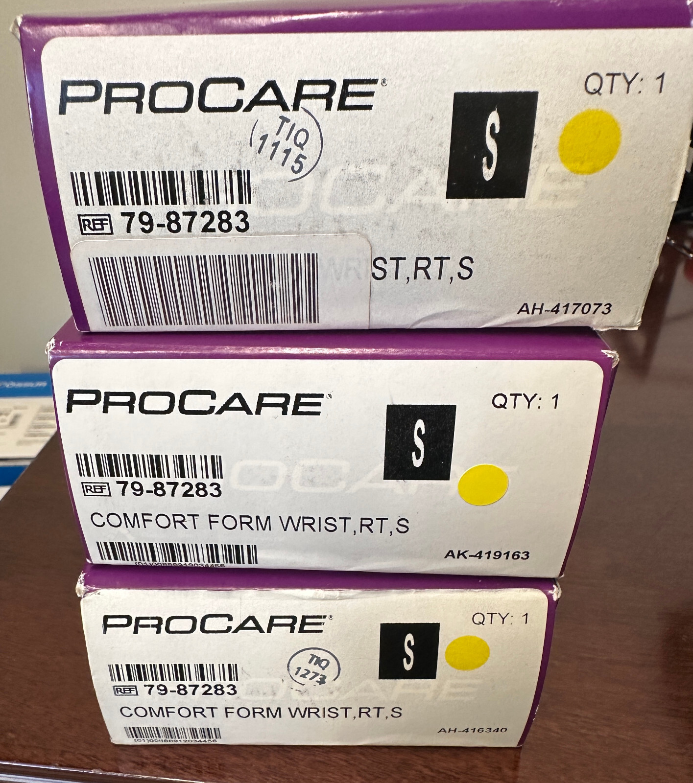 Assorted Brand New Medical Grade Wrist Braces 15 braces