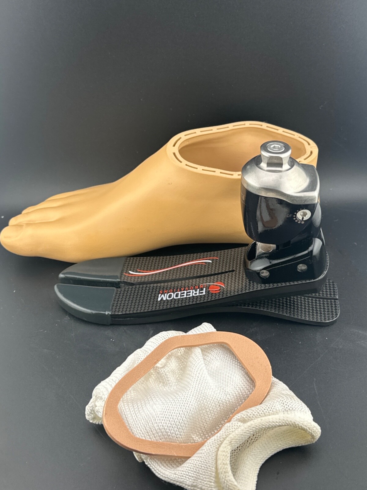Freedom Kinterra Hydraulic Ankle Prosthetic FootSize 26, Category 5 Right Shell