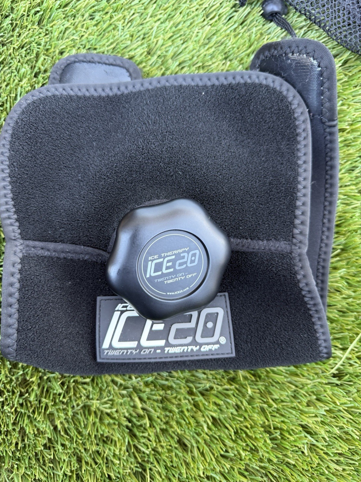 ICE20 Ice Therapy Compression Wrap Elbow And Small Knee