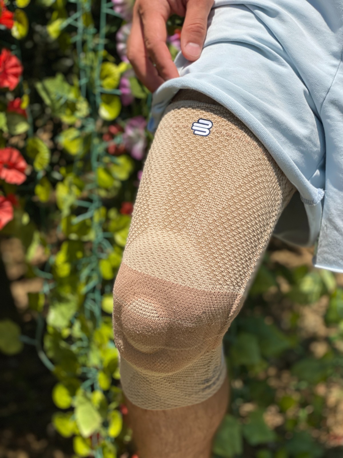Bauerfeind GenuTrain Size 5 Knee Joint Brace Patella Support Sleeve ACL