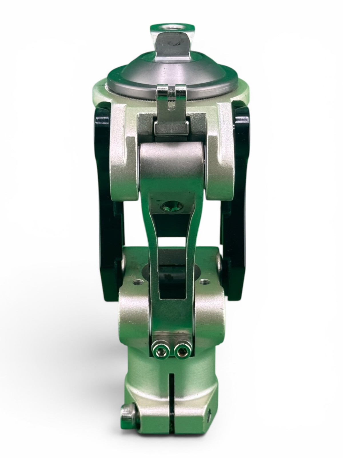St&g Polycentric 4 bar prosthetic knee. Excellent condition