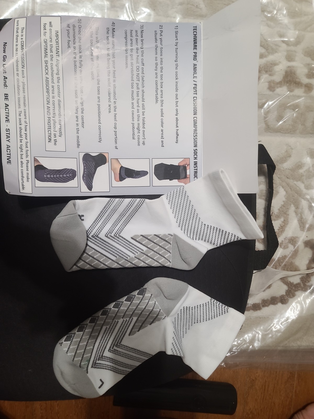 TechWare Pro Compression Ankle/Foot Socks Gray White Size M Be ActiveStay Active