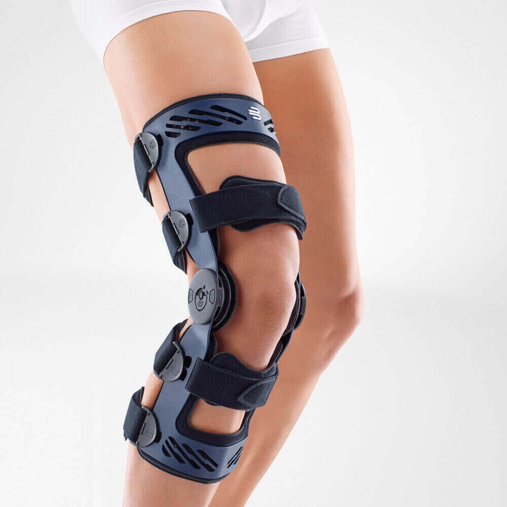 4L size Bauerfeind SecuTec GENU Stabilizing knee orthosis joint relieves Germany