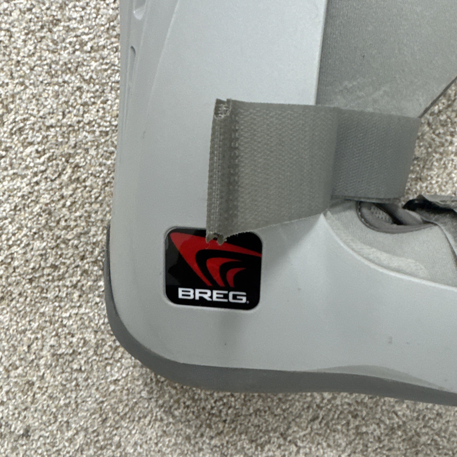 Breg Genesis Full Shell Walker 3 Strap Tall medium Pump Walking Boot Gray