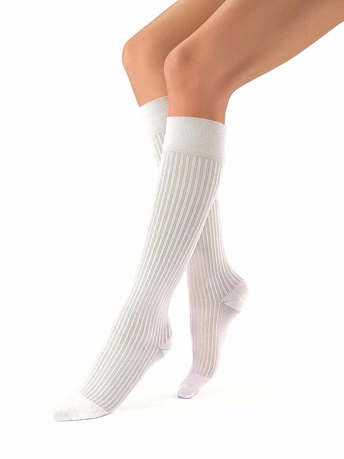 JOBST soSoft Small Ribbed Knee High CT 30-40 mmHg White