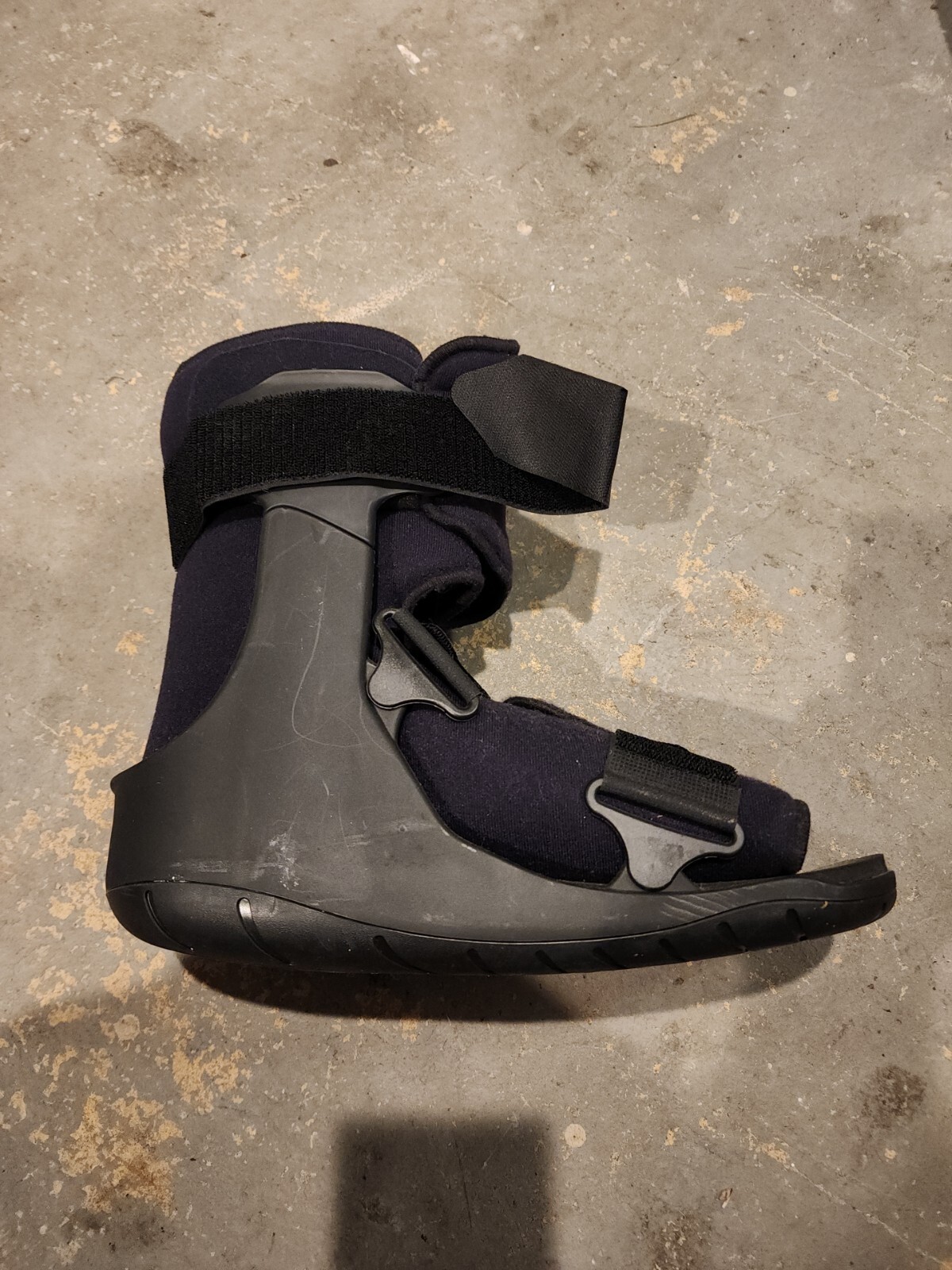 XcelTrax DJO LLC XL Walking Boot Brace With Air Pump Extra Large Ankle