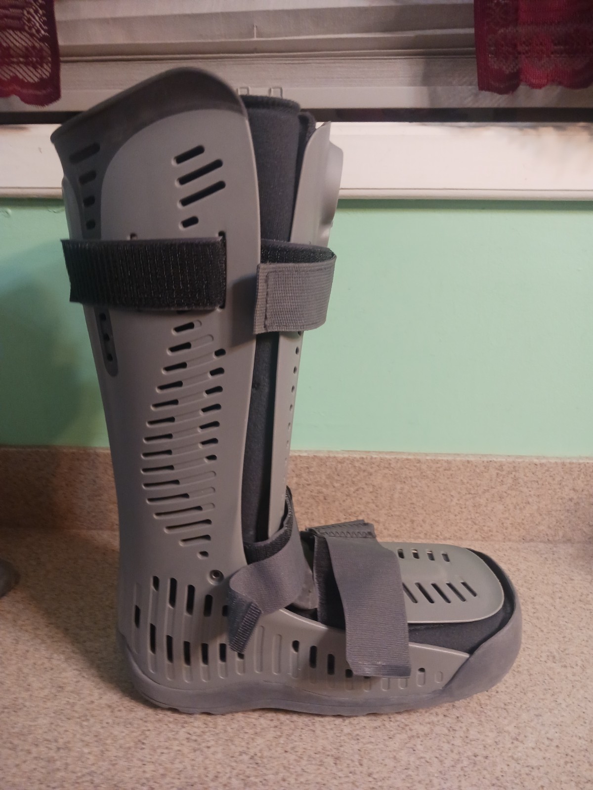 Ossur Rebound Air Walker Boot Compression Straps Air Pump High Top Size M Medium