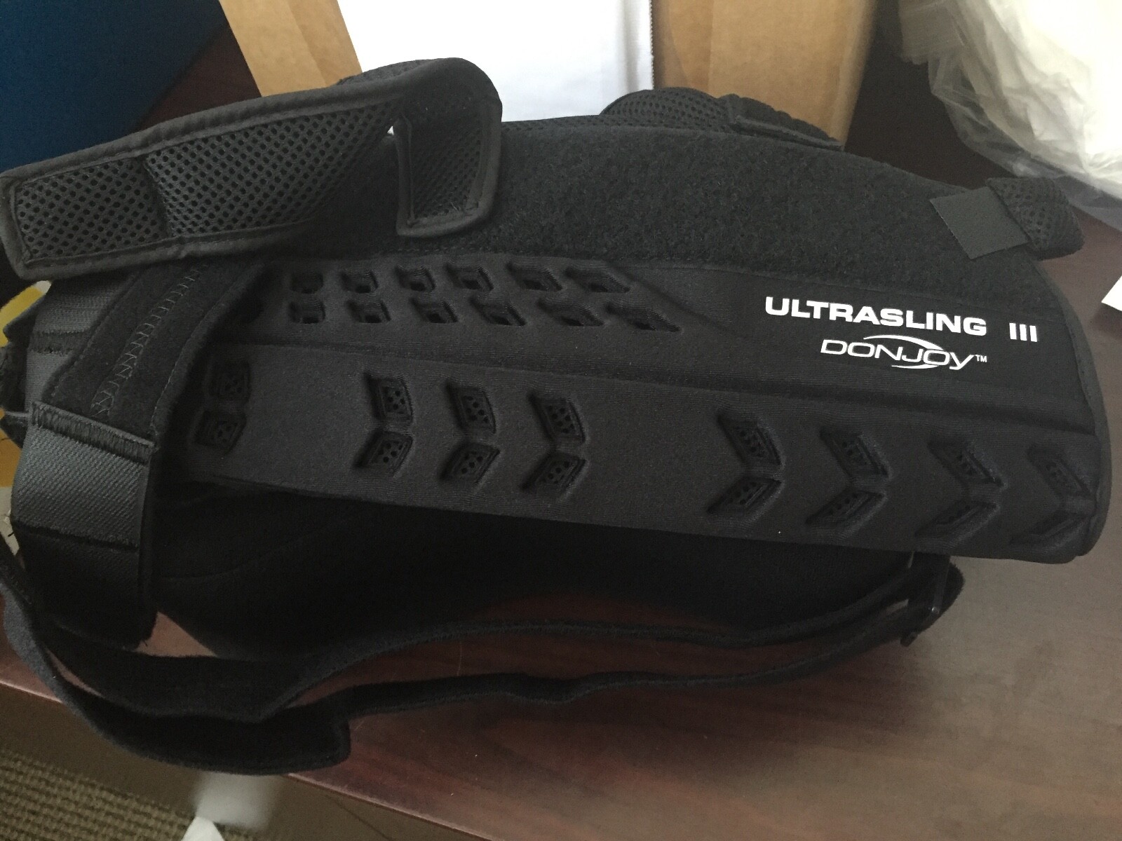 Brand New Donjoy ultrasling iii Black Size Large