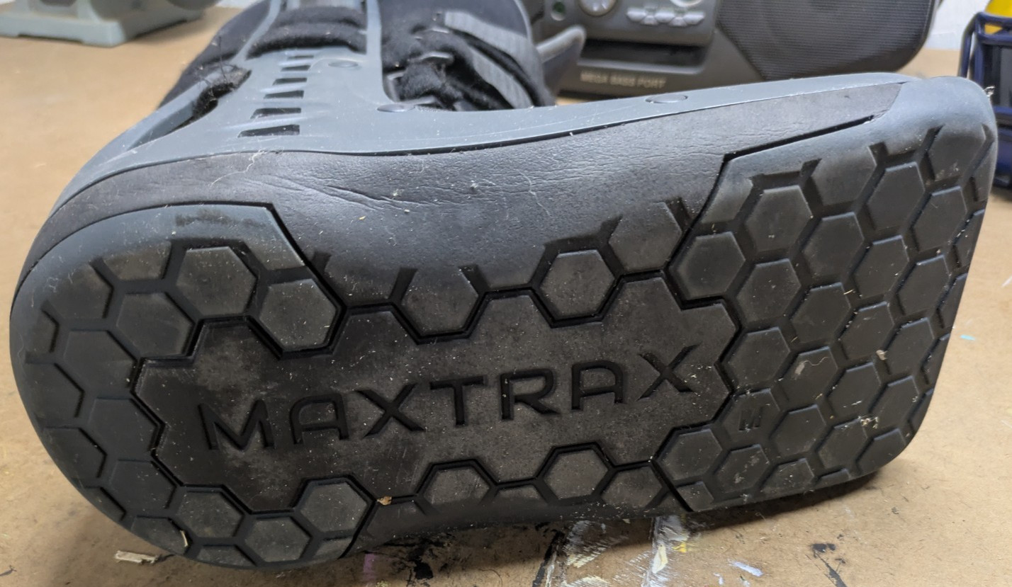 Donjoy maxtrax II walking boot medium Universal surgery injury recovery protect