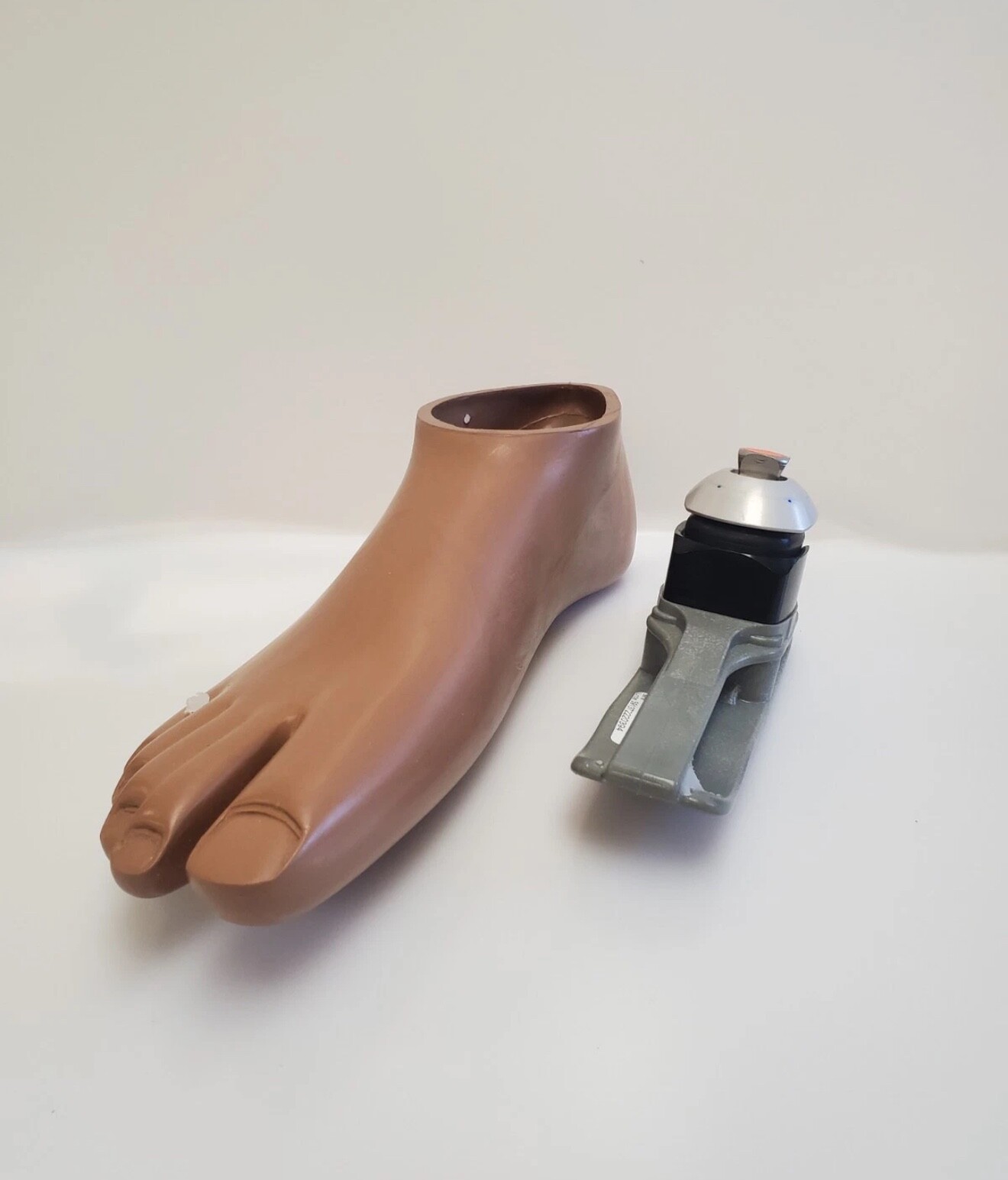 Endolite blatchford navigator prosthetic foot. Right . Size 30cm