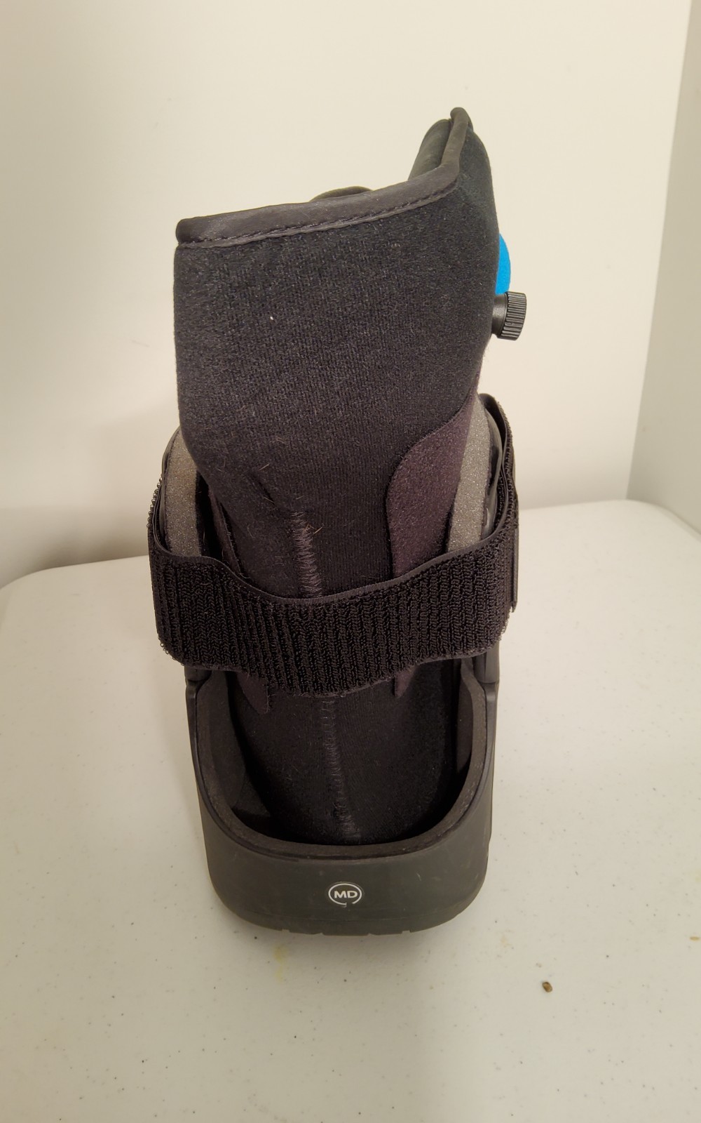 United Ortho Aircast Air Cam Walker Medical Walking Boot Medium Black