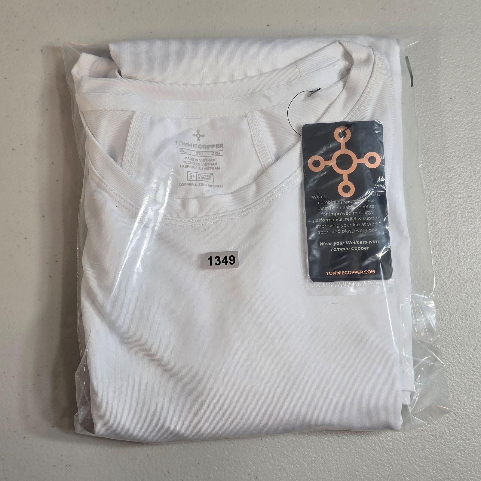 Tommie Copper White Long Sleeve Shoulder Support 2XL Upper Back Pain Brace Shirt