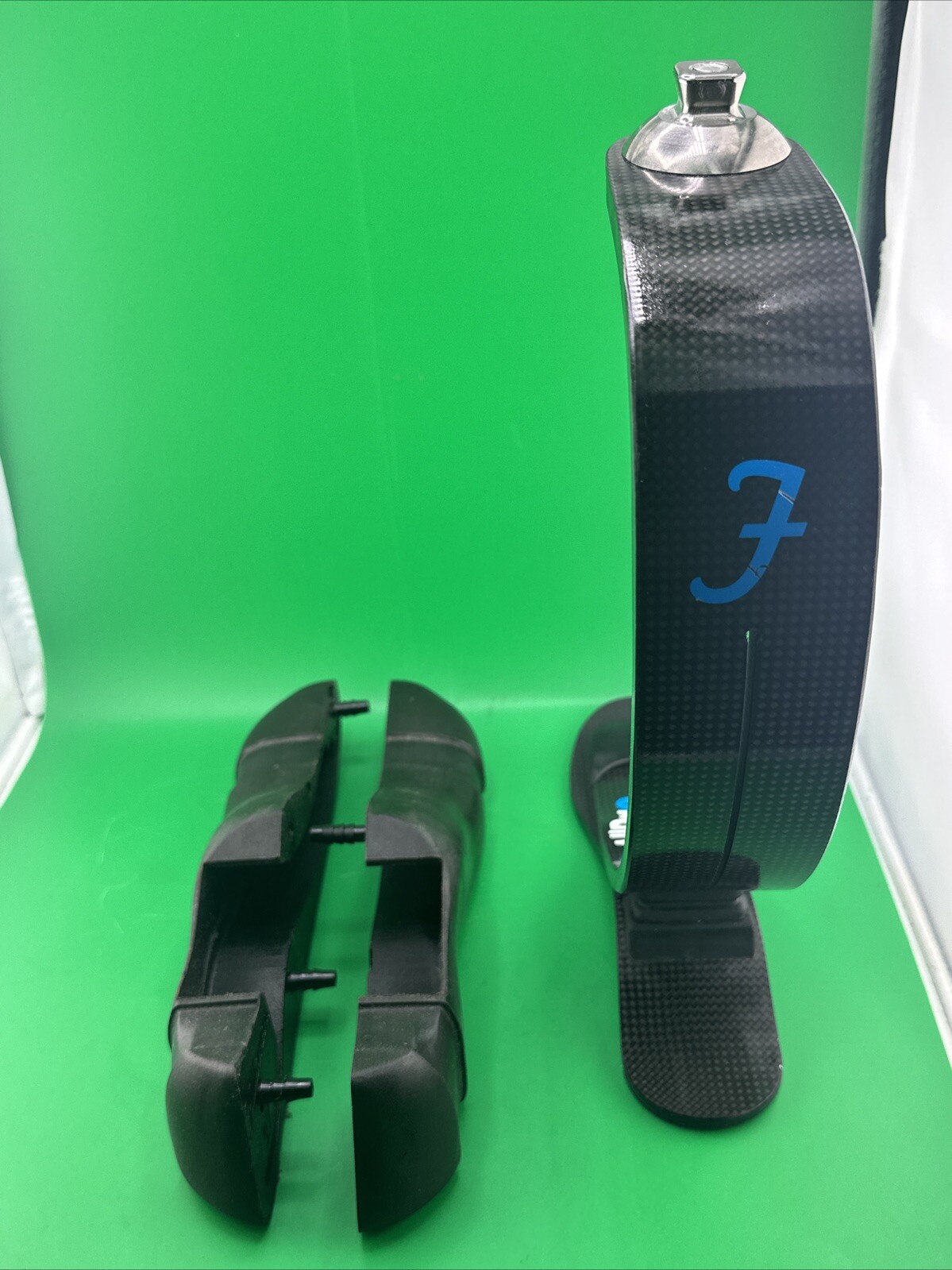 Fillaurer AllPro with Direct Mount Pyramid Prosthetic Foot. Sz 27. 12” Height