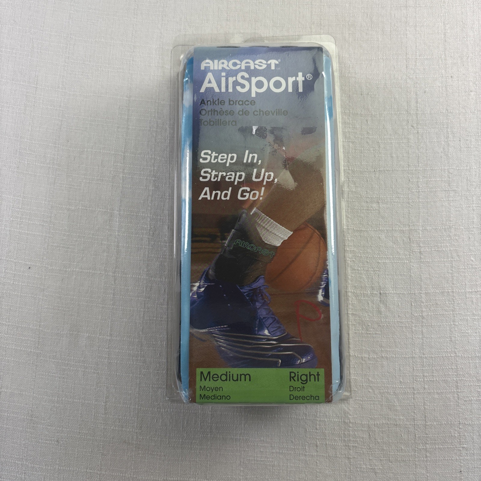 NEW – Aircast AirSport+ Ankle Brace Roght – medium Brand New