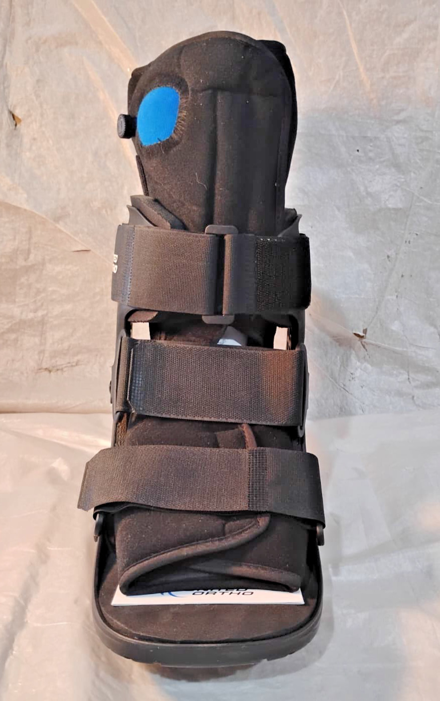 United Ortho USA14115 Short Air Cam Walker Fracture Boot, Medium, Black