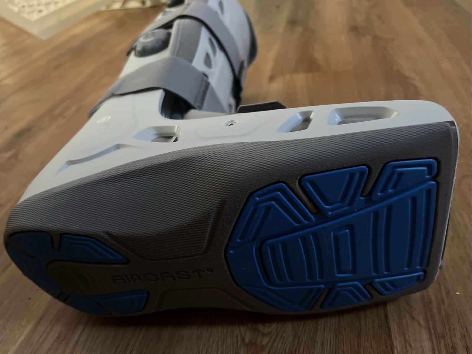 Aircast AirSelect Standard Walker Brace / Walking Boot, Off-White, X-Large