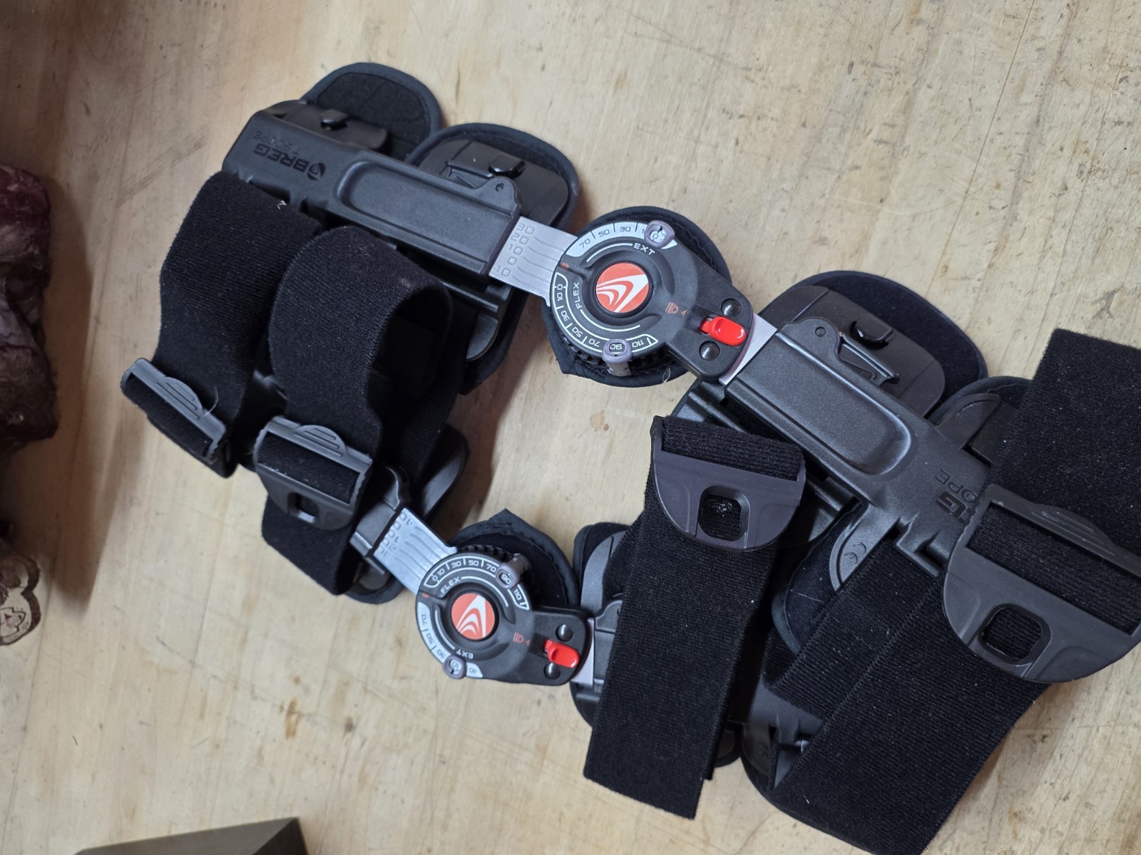 Breg T-Scope Post Op Knee Brace Black One Size