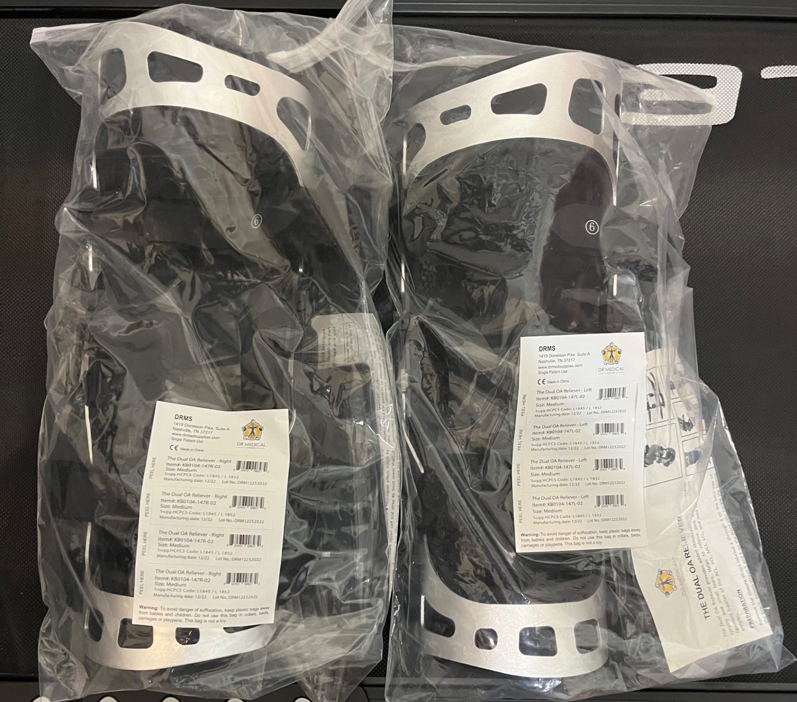 NEW Dr Medical DRMS Dual OA Reliever Both Left & Right Knee Brace KB0104 Medium