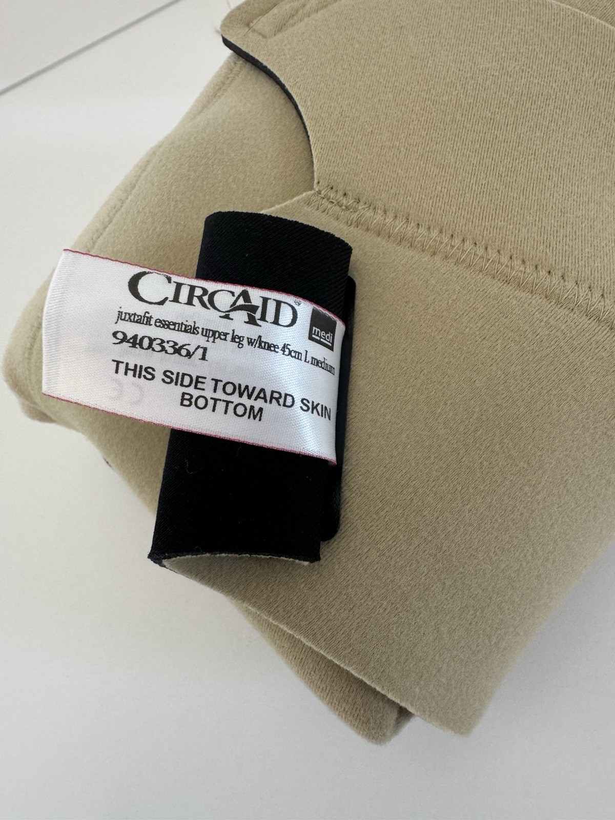 Medi Circaid Juxtafit Compression Wrap Upper Leg w/ Knee 45cm Short Left Medium