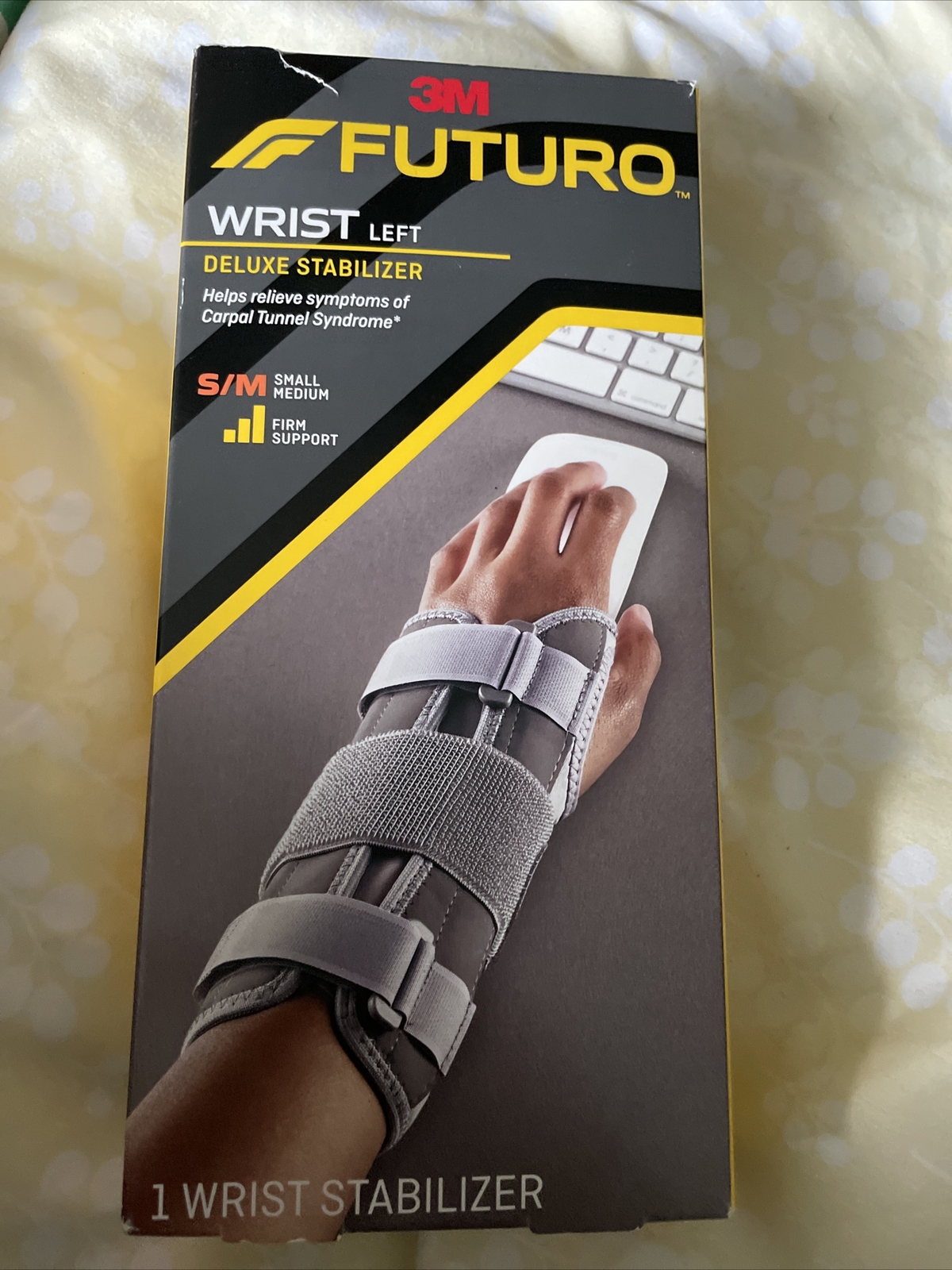 Used But Plenty Of Life Left In It. FUTURO WRIST STABILIZER SIZE SMALL MEDIUM