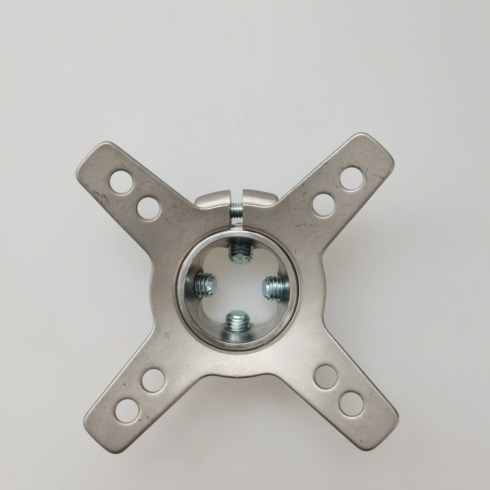 Female Four Jaws Stainless Steel Prosthetic Plate