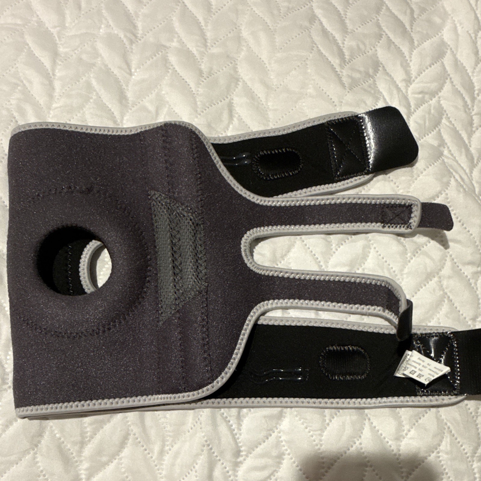 Dr. Brace Professional Knee Brace Adjustable Patella Opening Black/Gray One Size