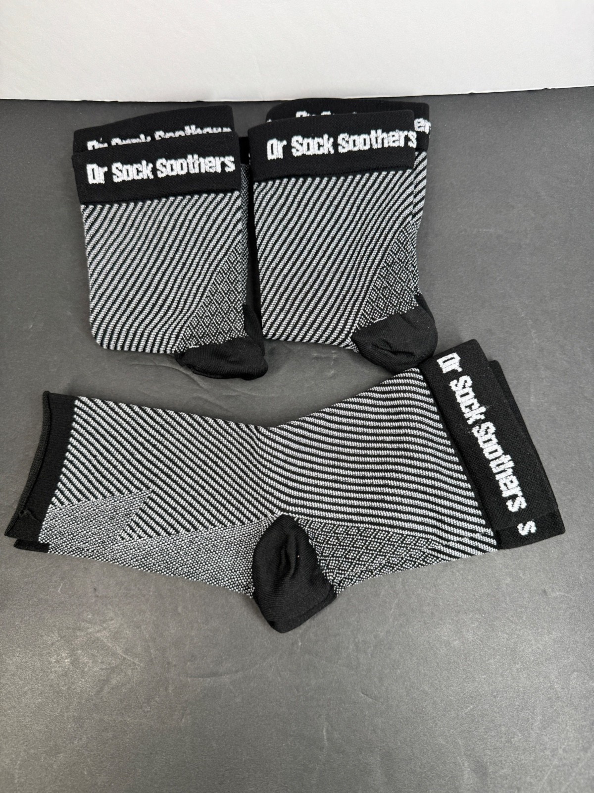 Dr Sock Soothers Socks 3 PR Size XL Anti Fatigue Compression Foot Sleeve Support