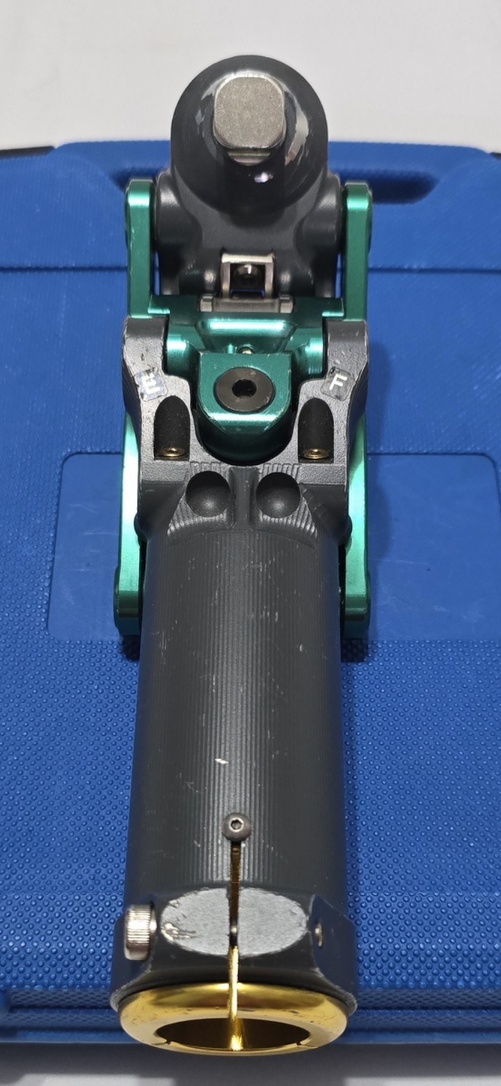 Seattle Select Stance Flexión Polycentric Prosthetic Knee In Excellent Condition