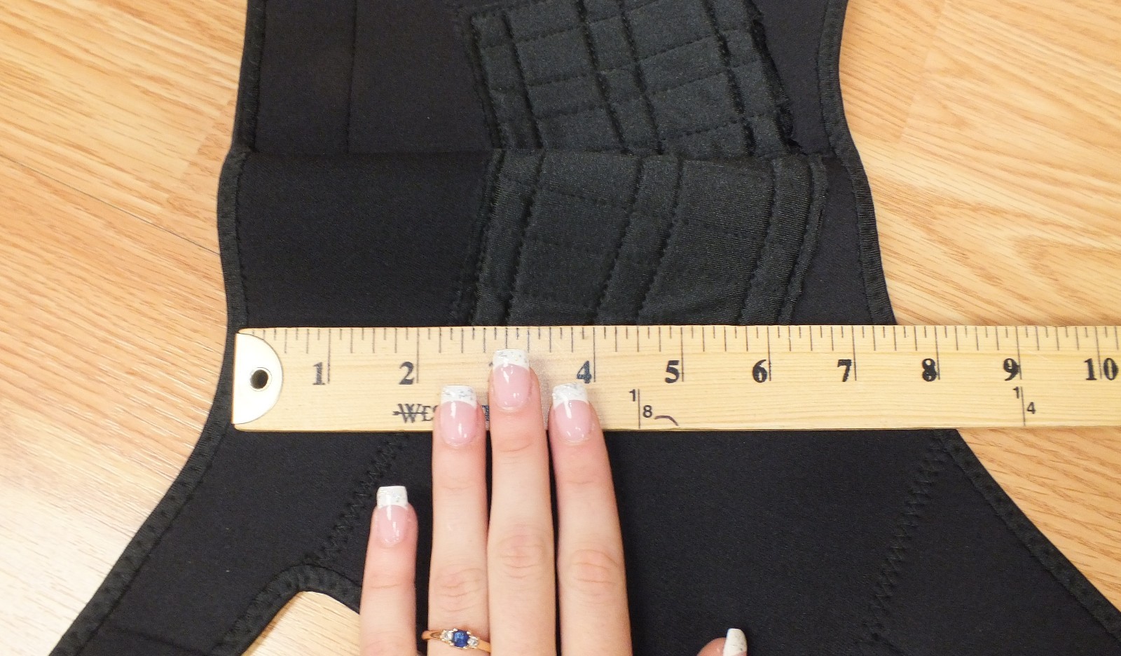 Unbranded / Generic Solid Black Hook & Loop Shoulder Brace (109872) Only *READ*