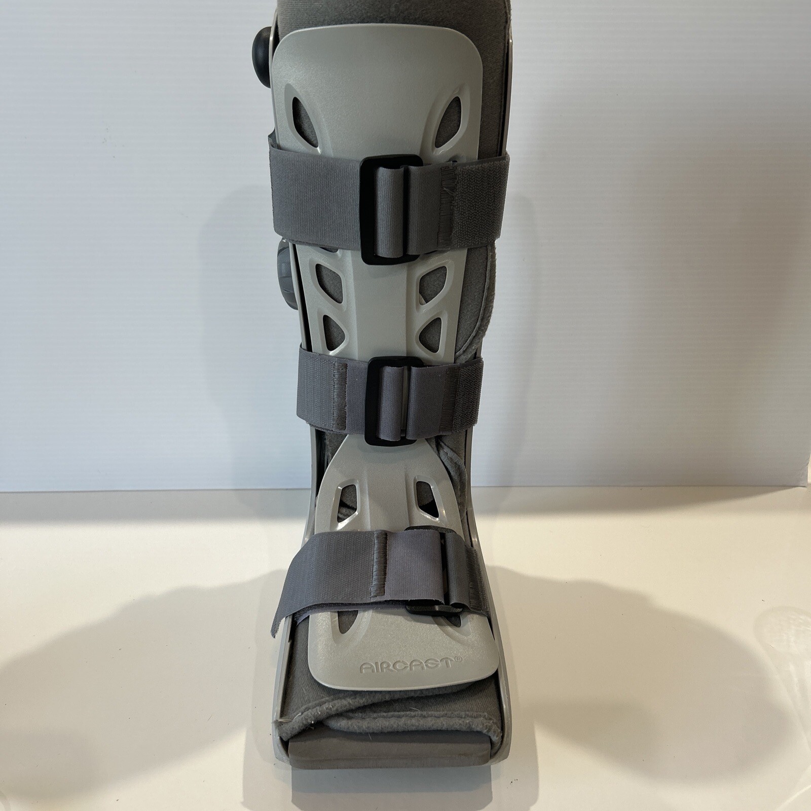 Aircast Softstrike Walking Post Surgical Boot Air Bag Pump Walking Cast DJO