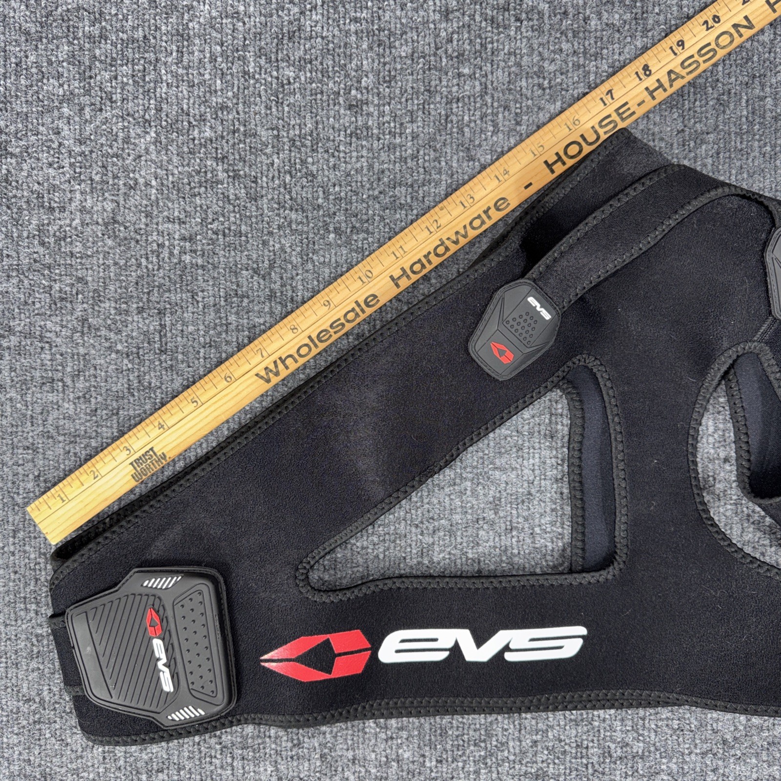 EVS SB05 Bilateral Shoulder Stabilizer Brace Black, Dual X-Strap XL